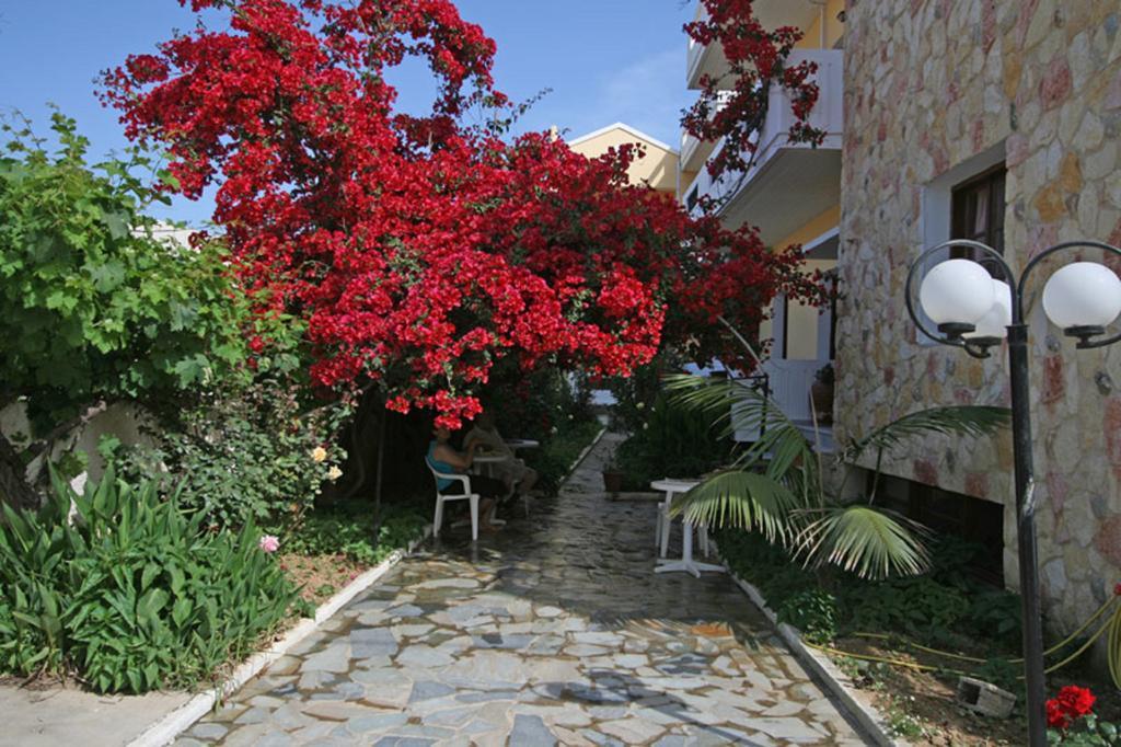 Aparthotel Anniko Stalós Exterior foto